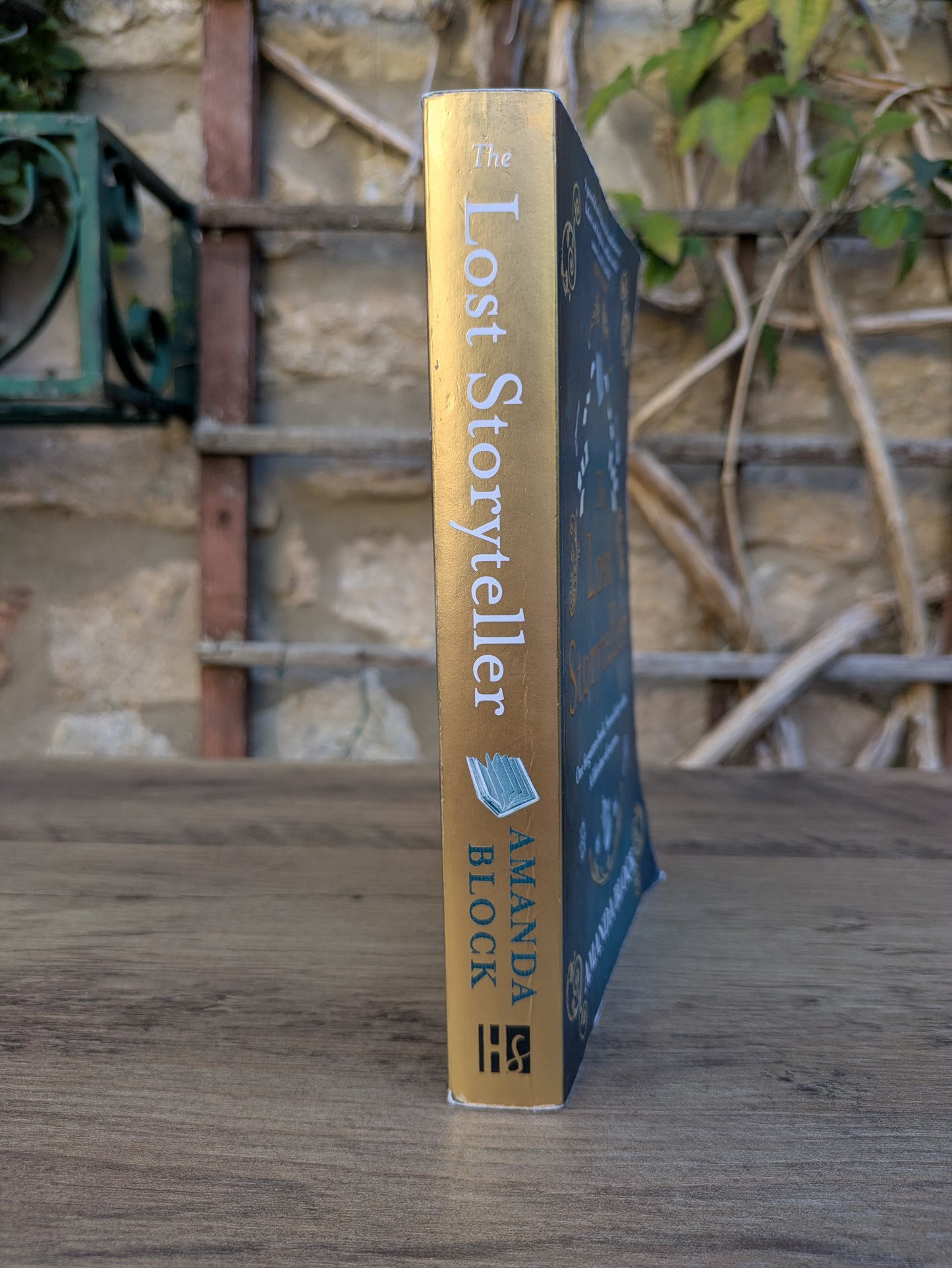The Lost Storyteller - Amanda Block