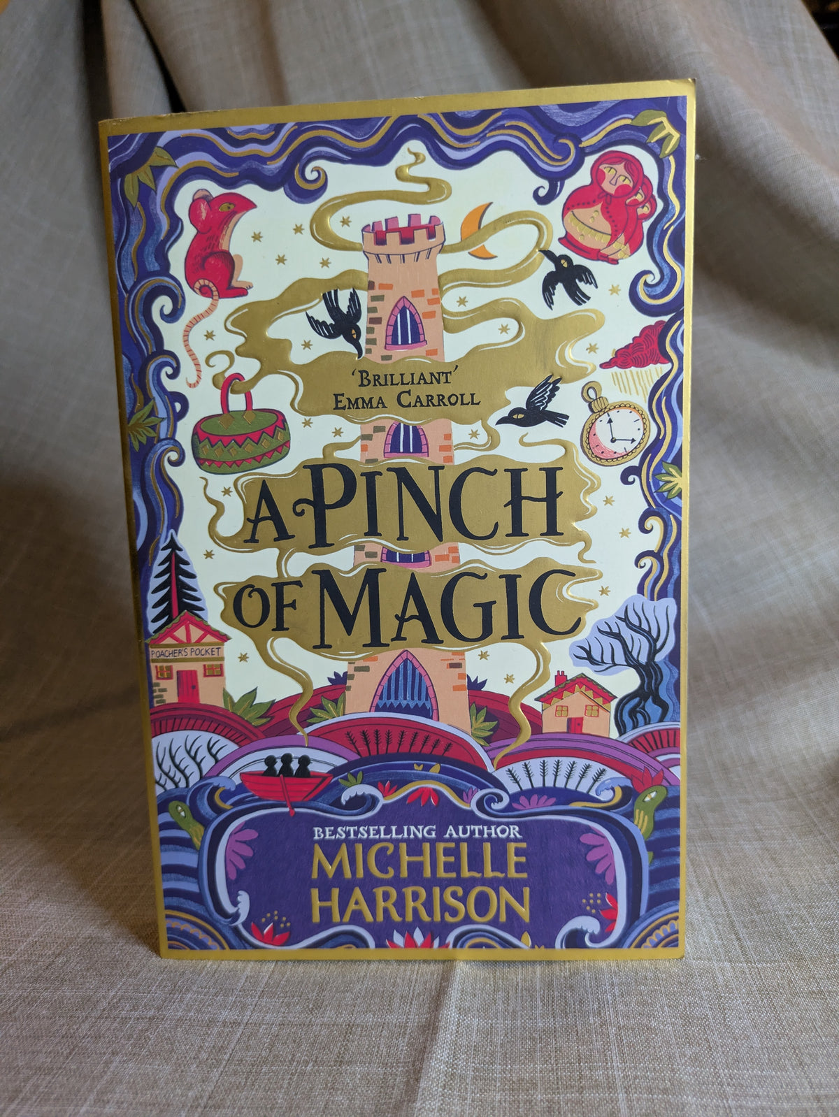 A Pinch of Magic - Michelle Harrison
