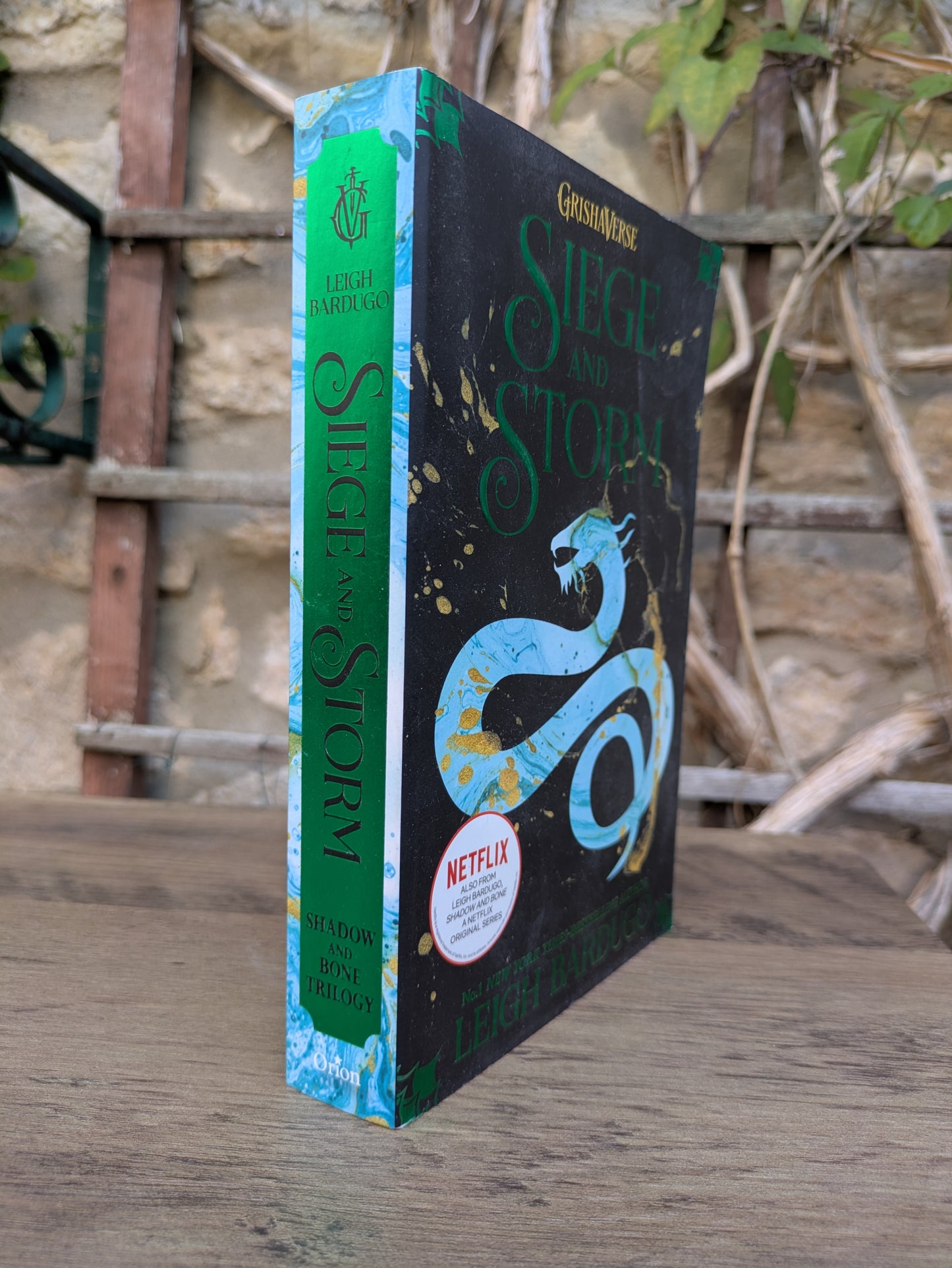 Shadow and Bone Series Bundle (Books 1 & 2) - Leigh Bardugo